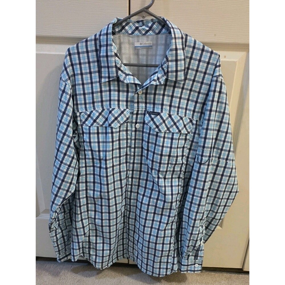 Columbia Omni-Shade Men's L Blue/White Plaid LS Button-Up Fishing Shirt Pockets
